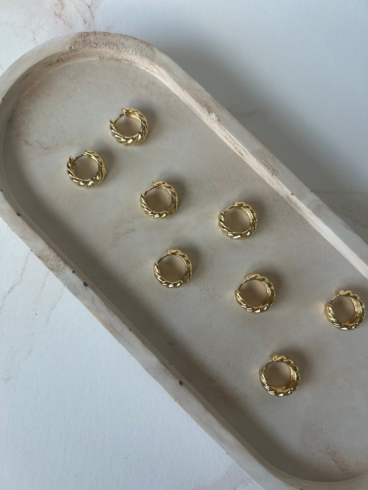 Ribbed Earrings