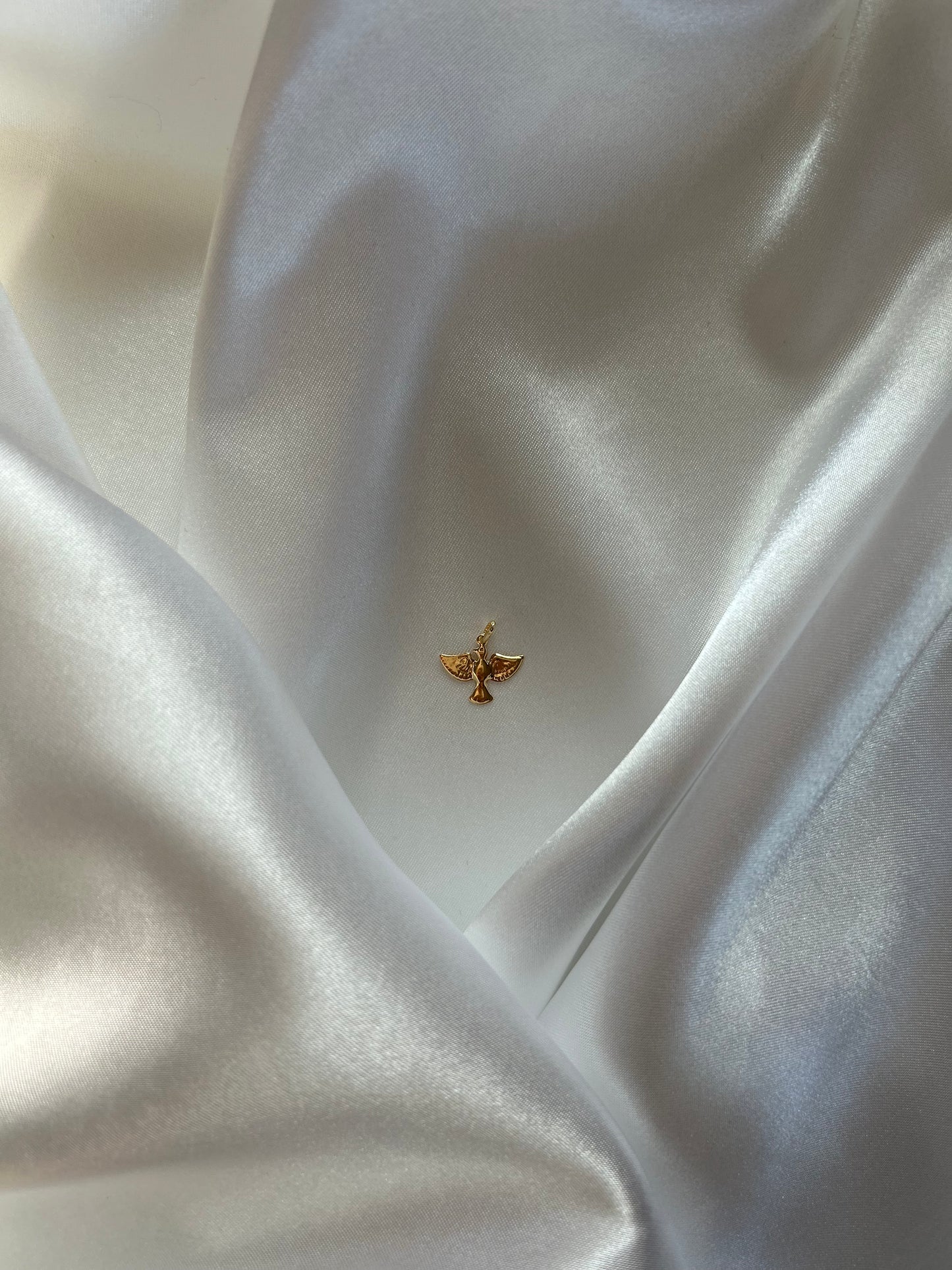 Dove pendant