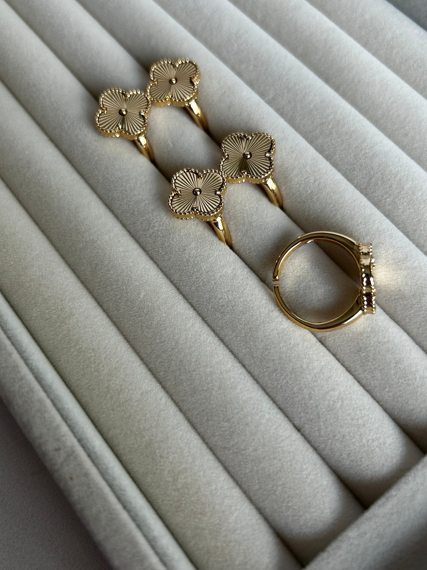 Clover adjustable Rings