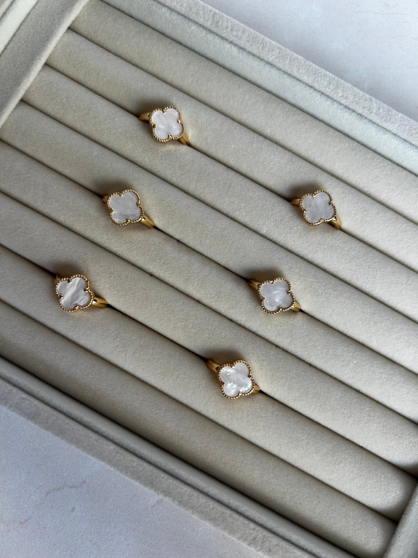 Clover adjustable Rings
