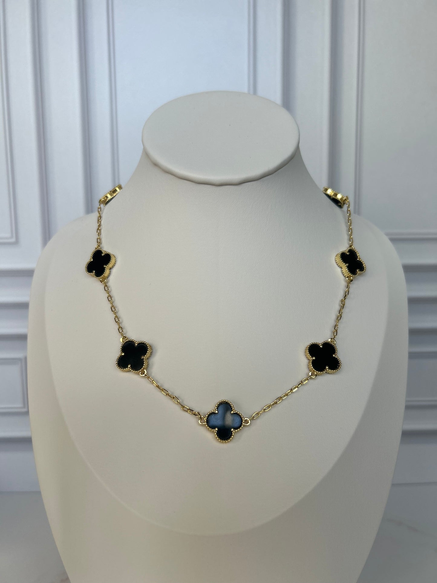 Clover Choker