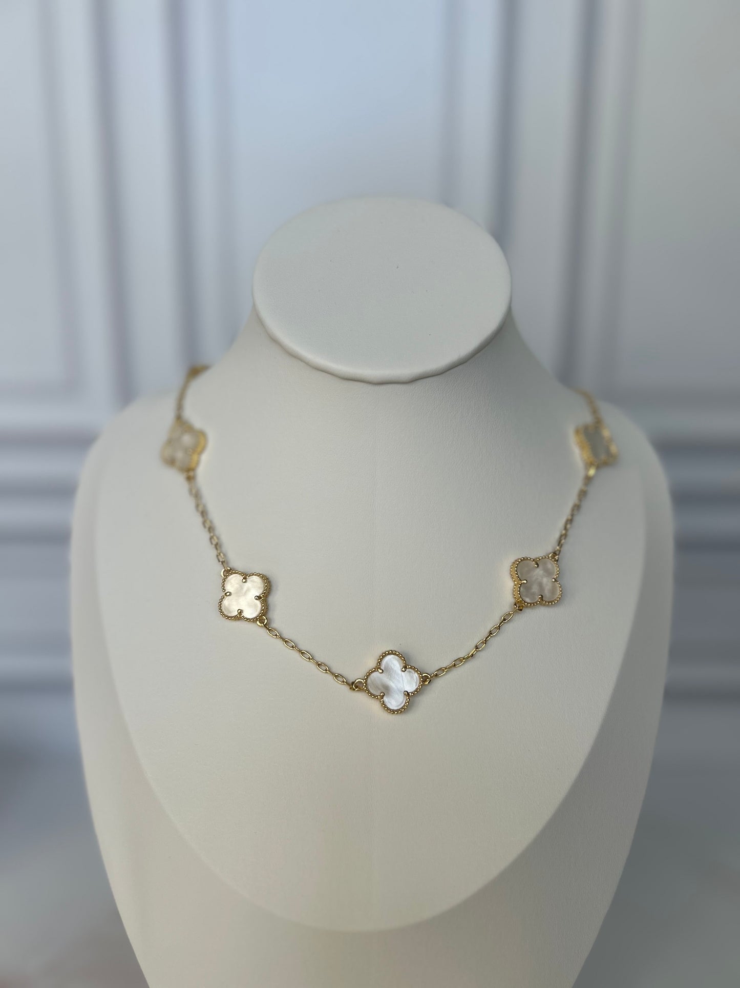 Clover Choker