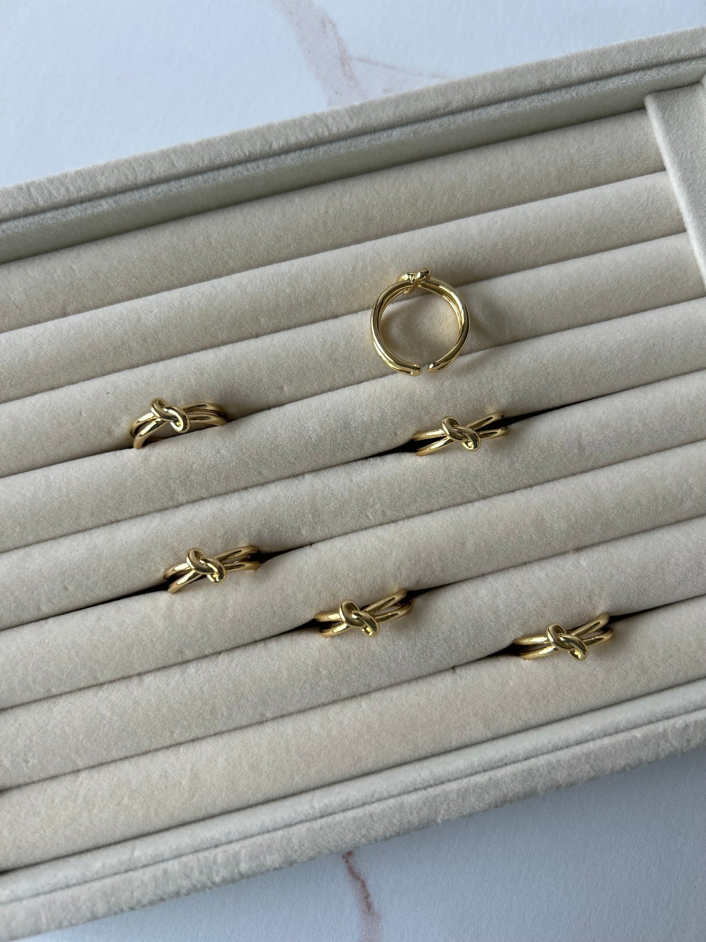 Knot Ring