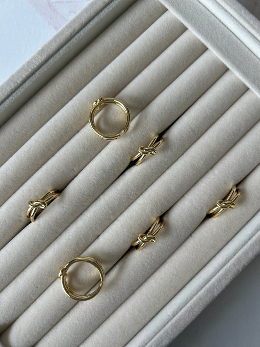Knot Ring