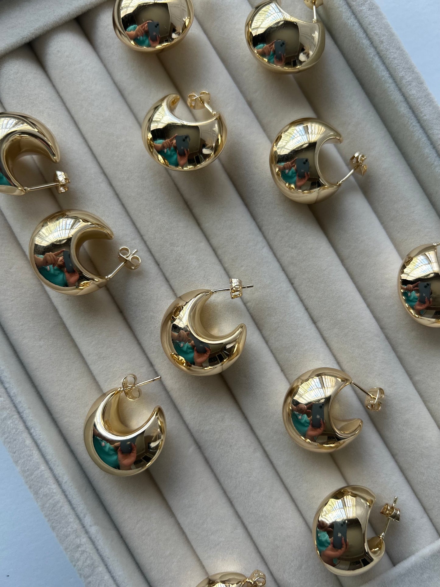 Chunky Huggie Hoop earring